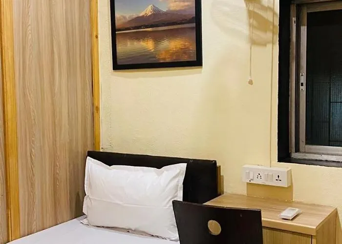 Royal Cabin Stay Mumbai